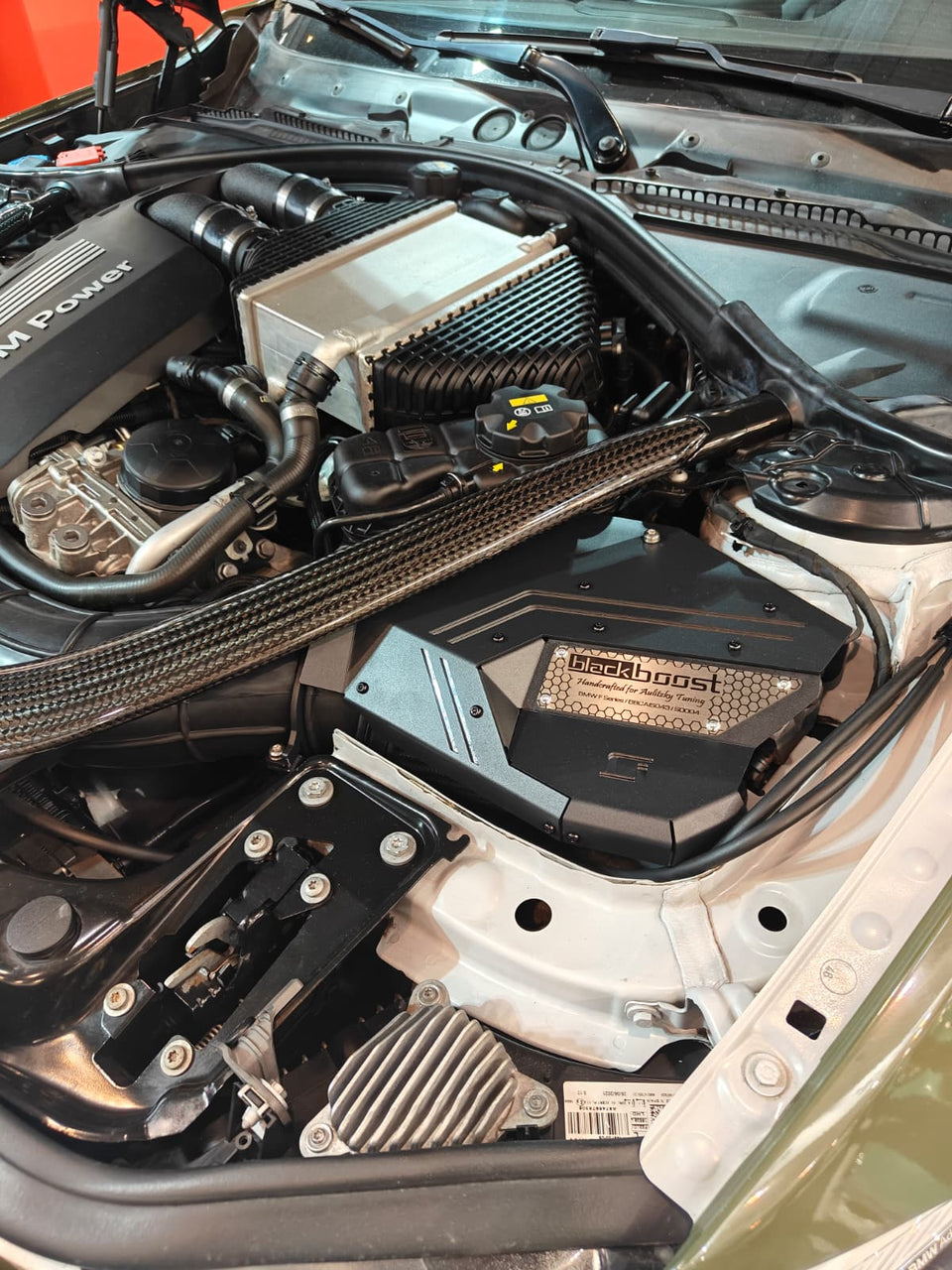 BlackBoost Cold Air Intake Ansaugsystem für BMW M2/M3/M4 F80/F82/F87